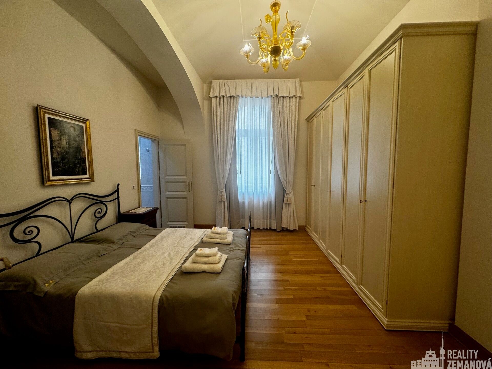 Byt 4+kk · 122 m² · Truhlářská, Praha - 4