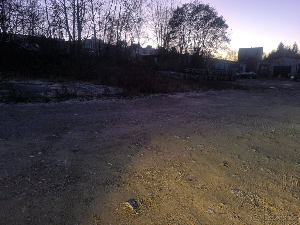 Pronájem pozemek pro bydlení - Praha, 181 00