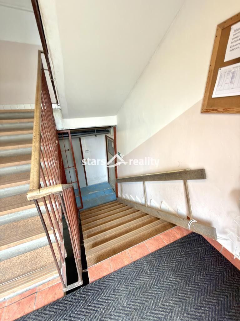 Pronájem komerční - Havanská 2092, Kladno Kročehlavy, 13 m² - 5