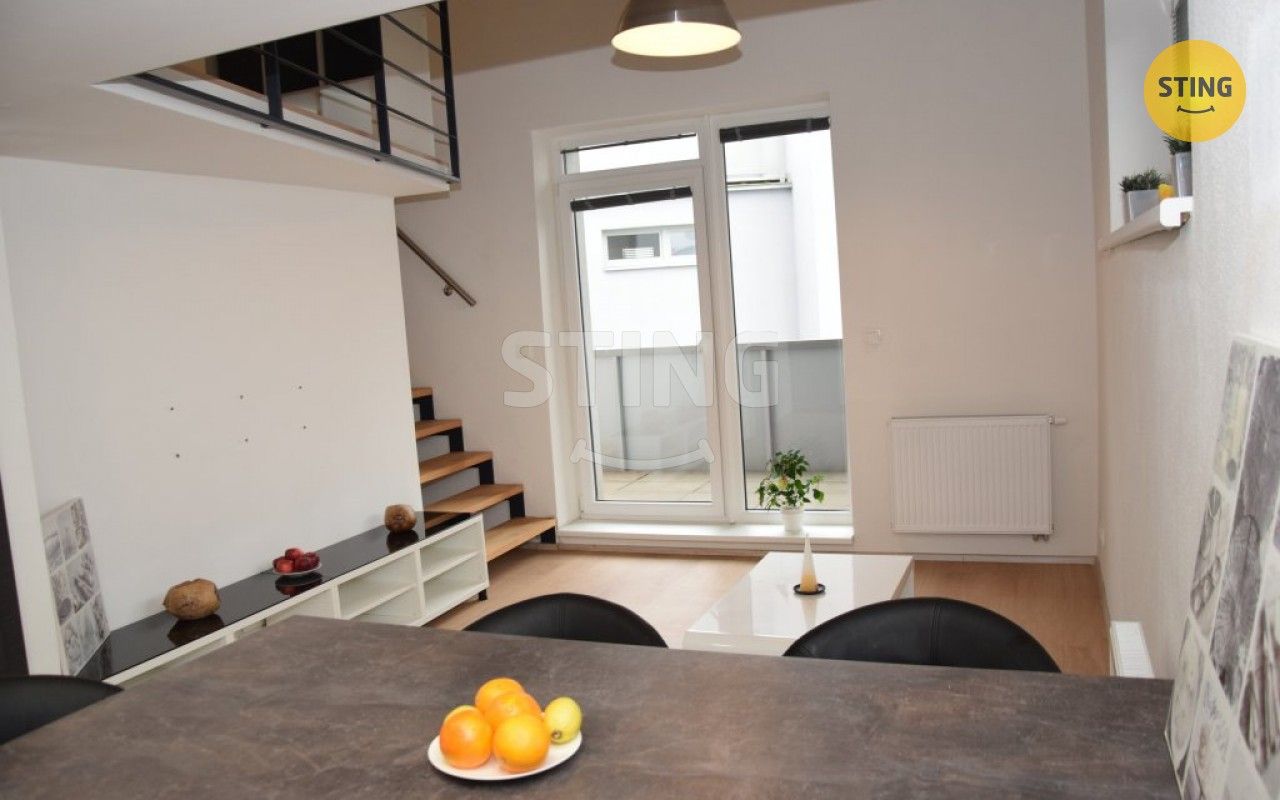 Pronájem byt 2+kk - Zahradní, Zlín, 46 m²