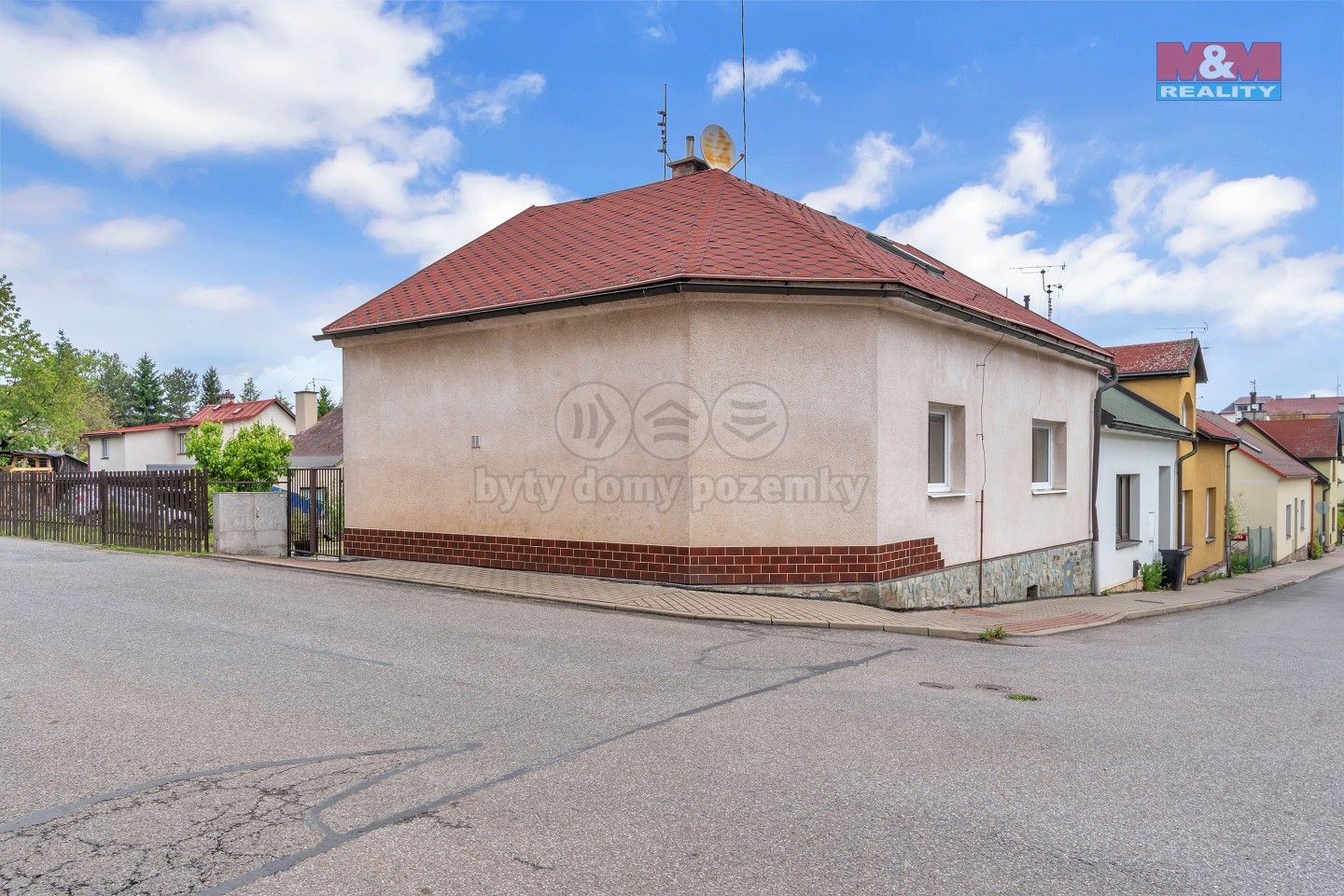 Rodinné domy, Josefa Jana Fučíka, Lomnice nad Popelkou, 122 m²