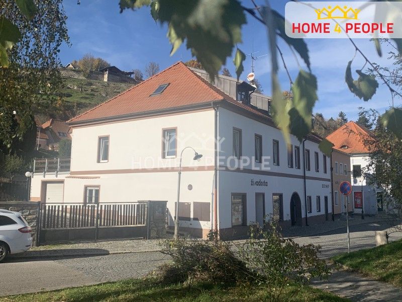Činžovní domy, Dělnická, Český Krumlov, 1 437 m²
