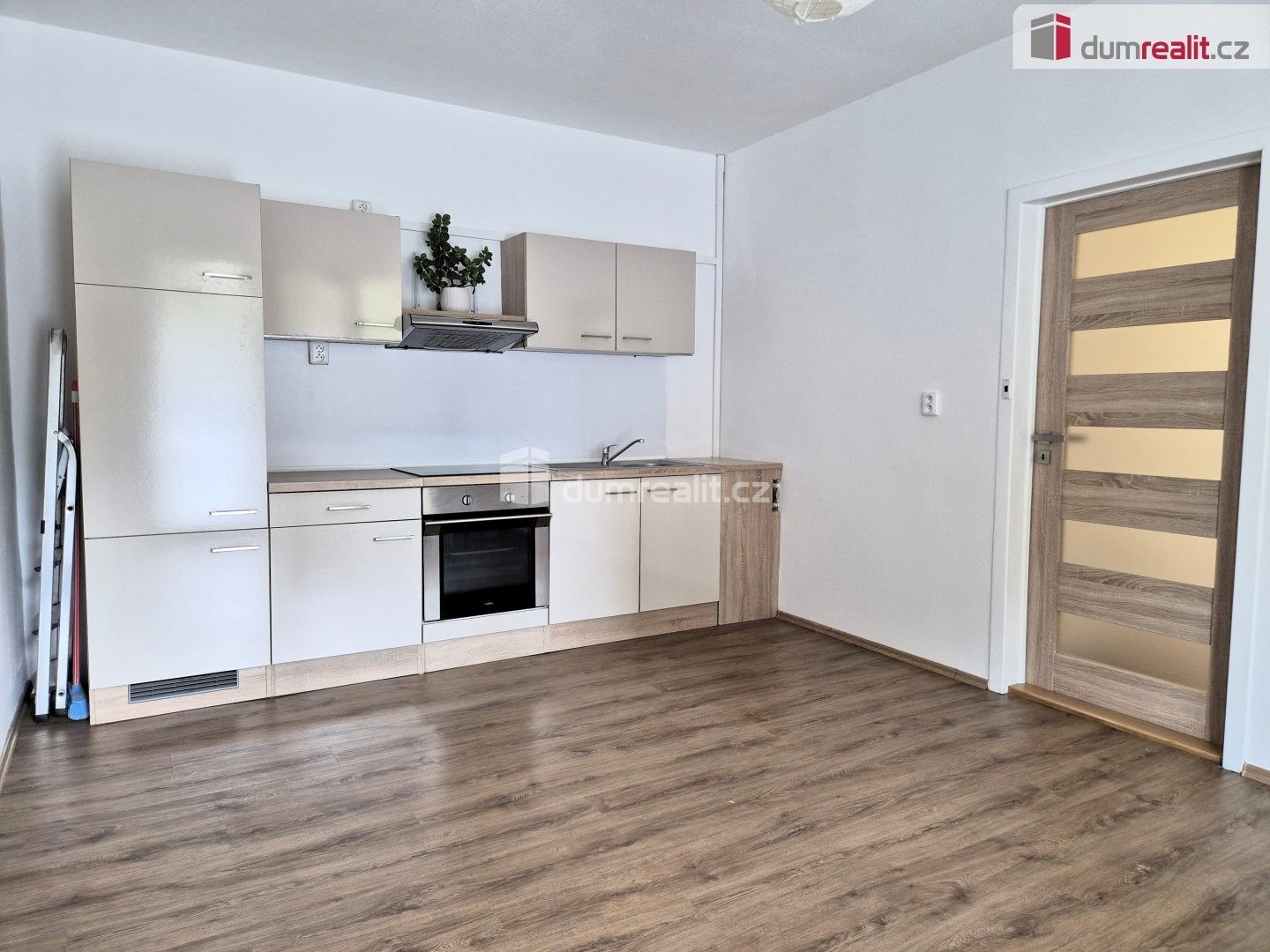 2+kk, Sídliště, Velešín, 44 m² - 1