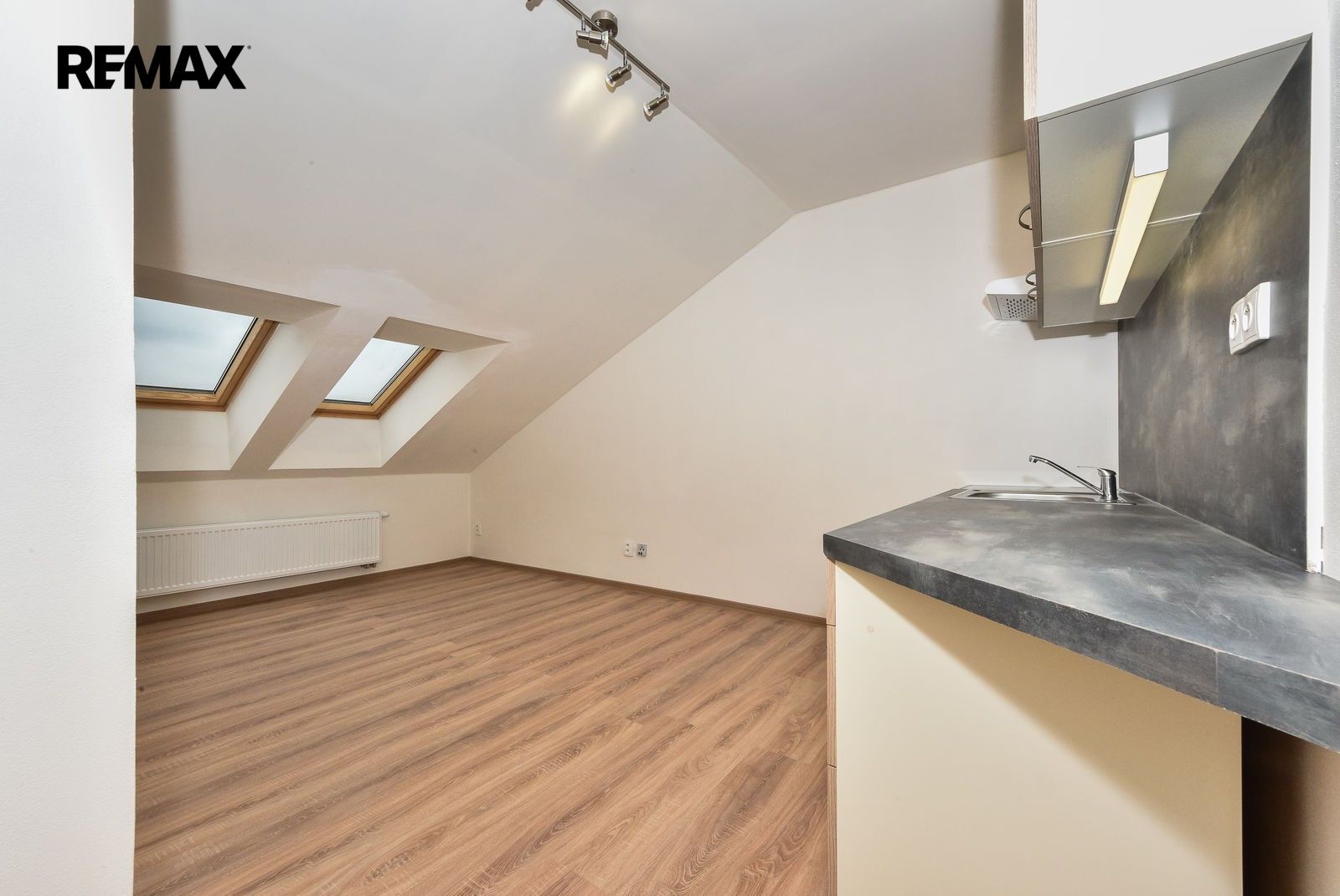 Byt 2+kk · 37 m² · Skvrňanská 1038, Plzeň Jižní Předměstí - 4