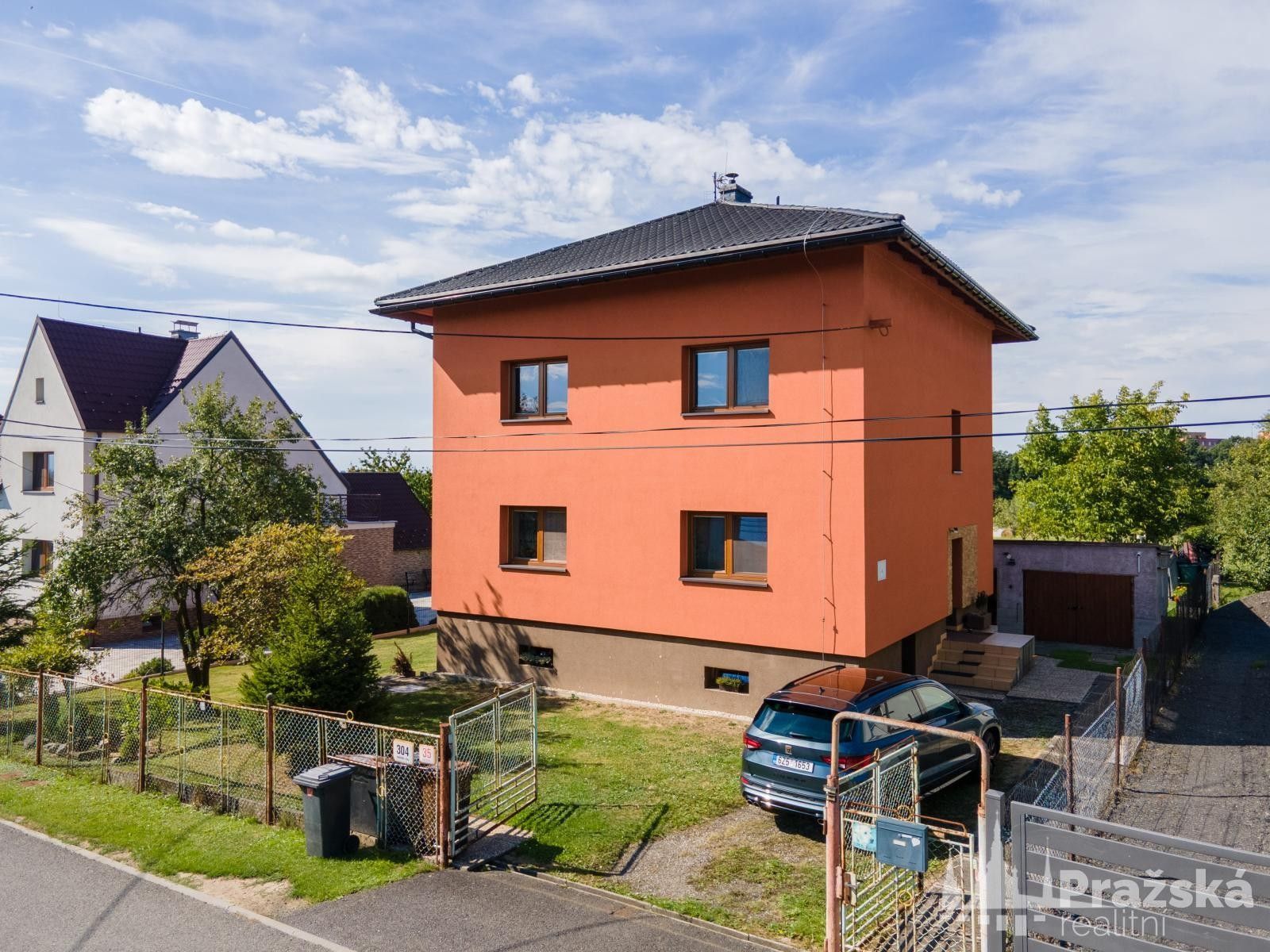 Rodinné domy, Na Stráni, Karviná, 380 m² - 1