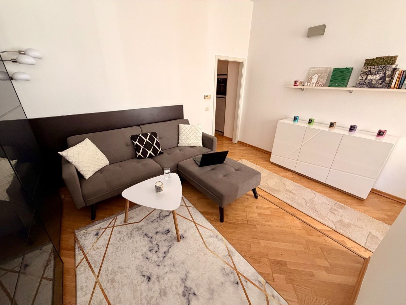 1+kk, Staropramenná, Praha - Smíchov, 37 m² - 2
