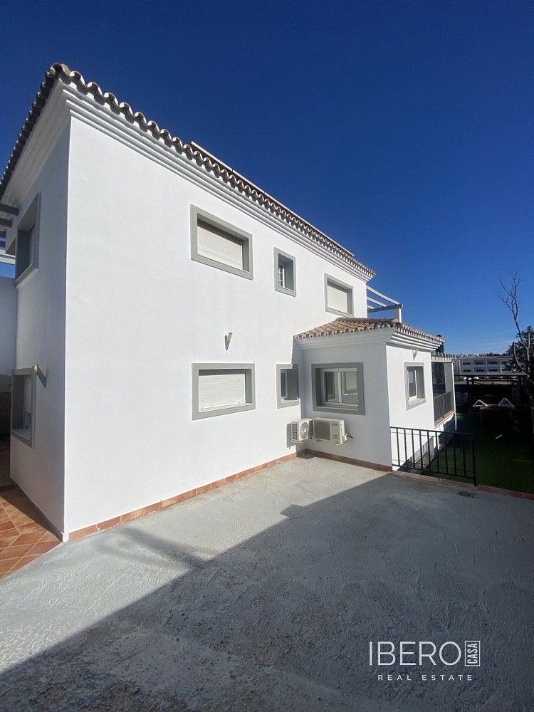 Rodinný dům · 421 m² · Torremolinos, ES - 3