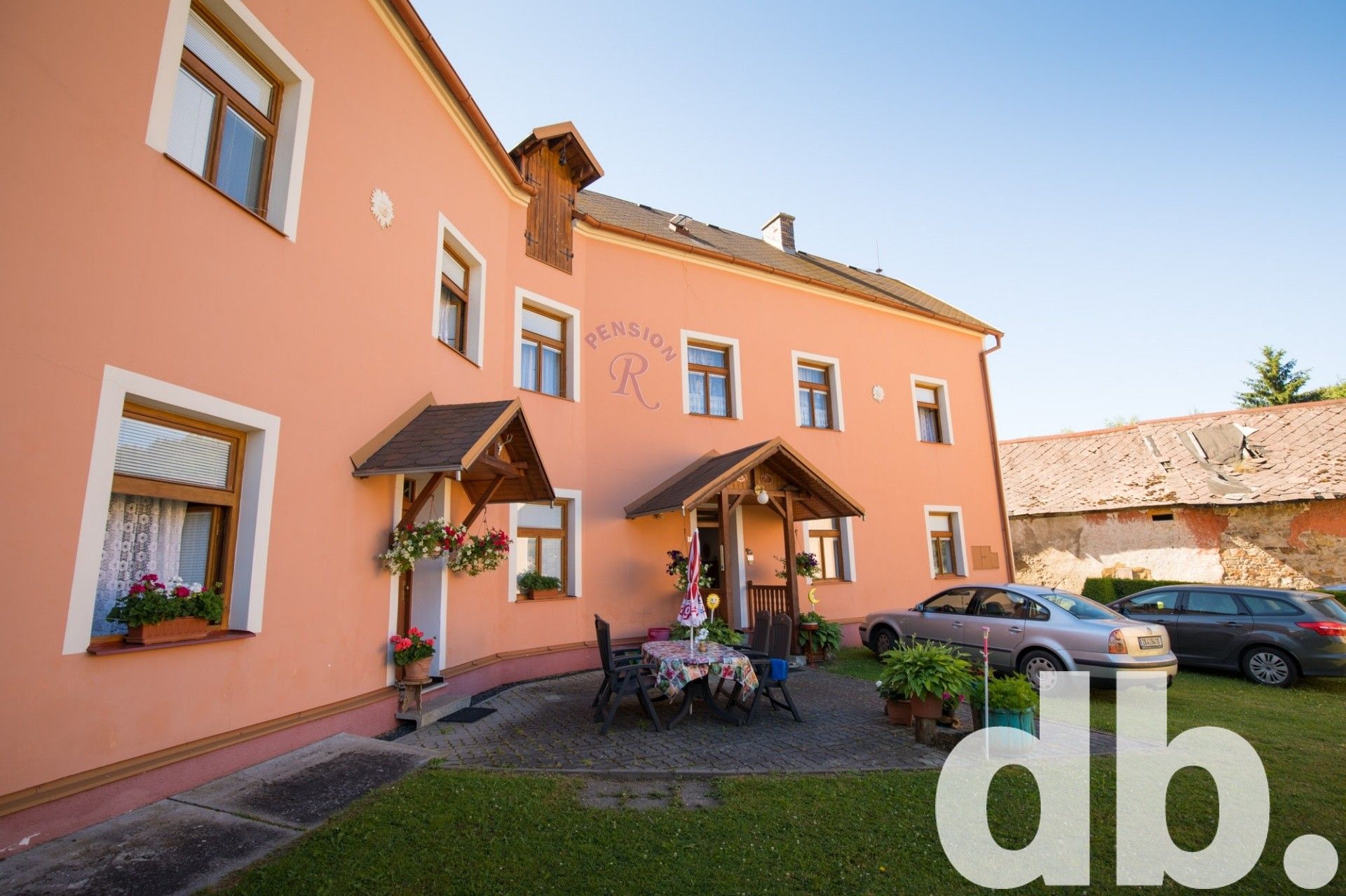 Prodej rodinný dům - Teplička, 300 m²