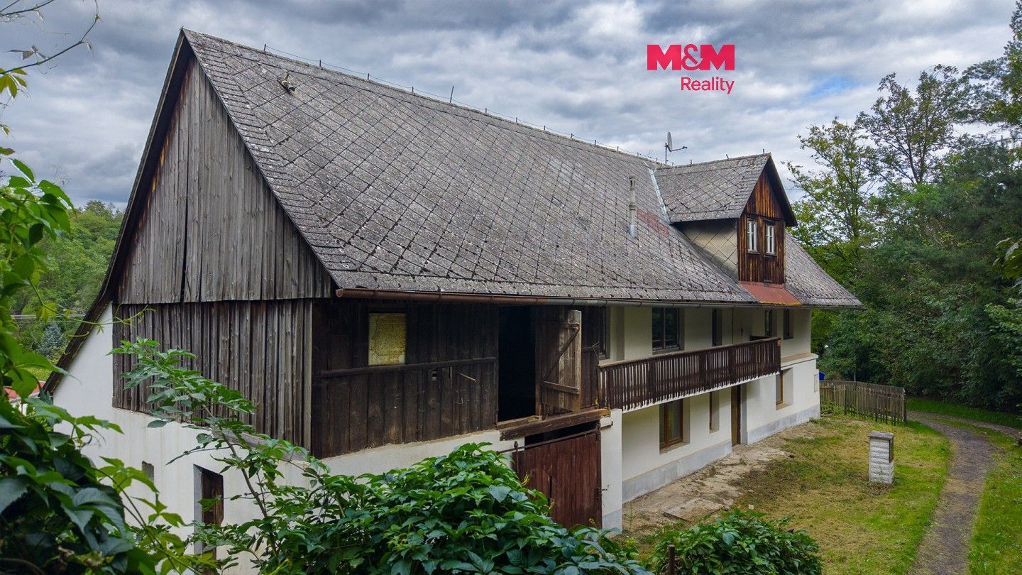 Rodinné domy, Petra Bezruče, Horní Police, 268 m² - 1