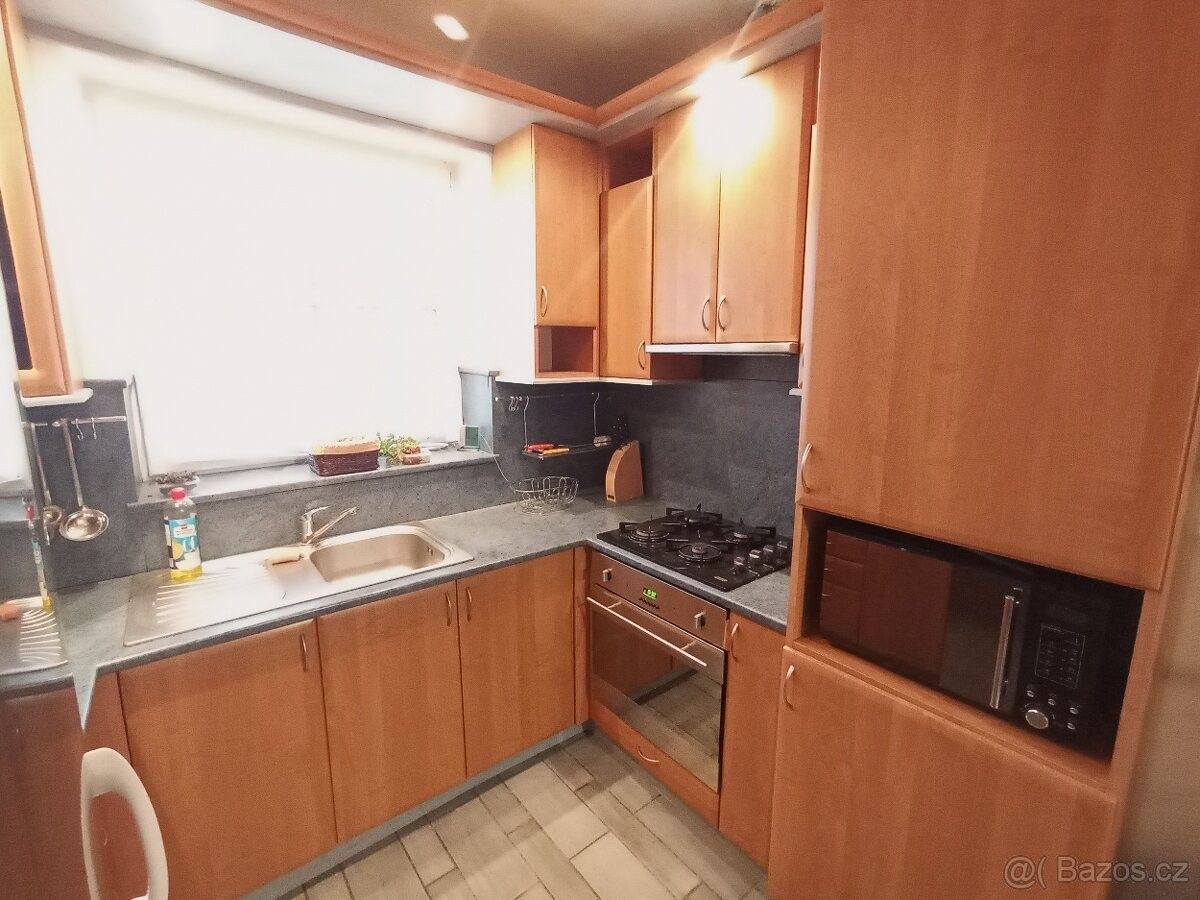Pronájem rodinný dům - Luhačovice, 763 26