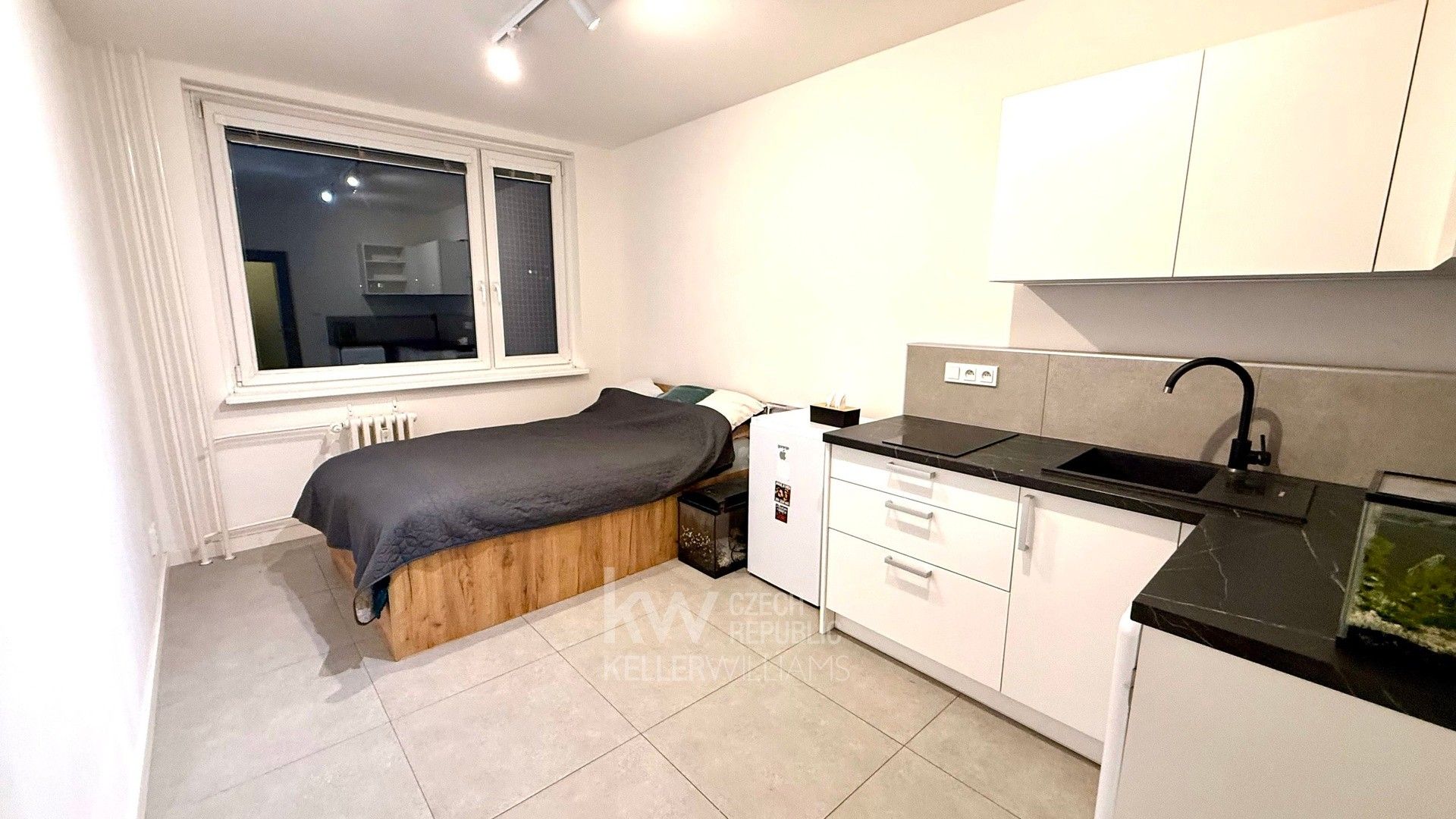 1+kk, Nušlova, Praha, 17 m²