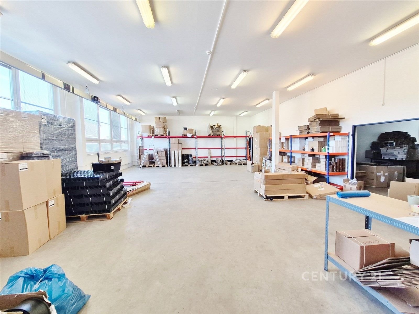 Sklady, Olomoucká, Brno, 200 m²