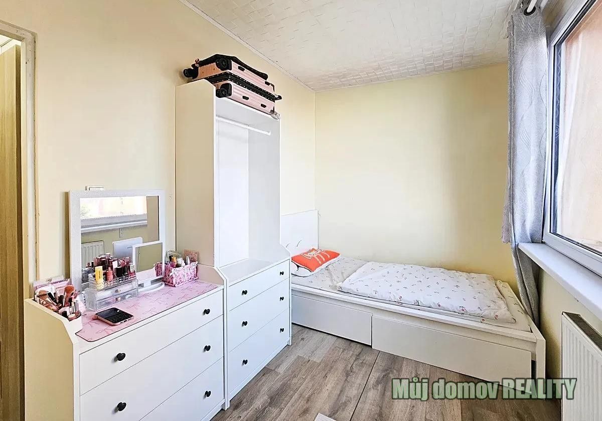 3+kk, Písnická, Praha, 40 m²