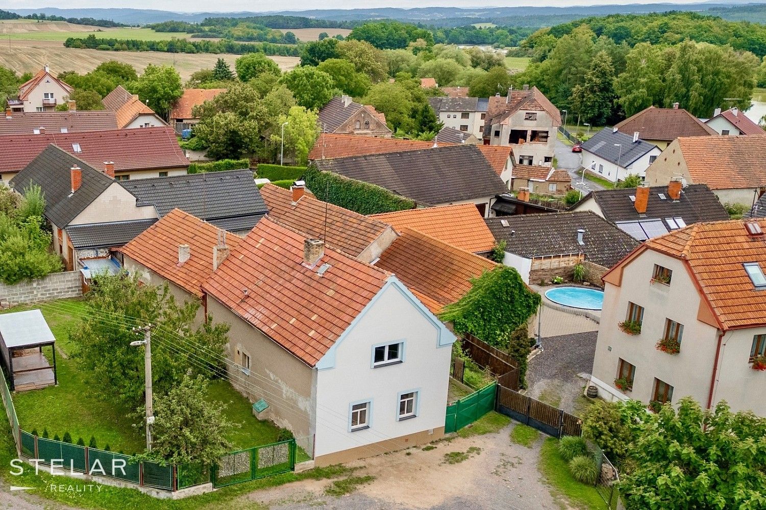 Rodinné domy, Pičín, okres Příbram, 180 m² - 1