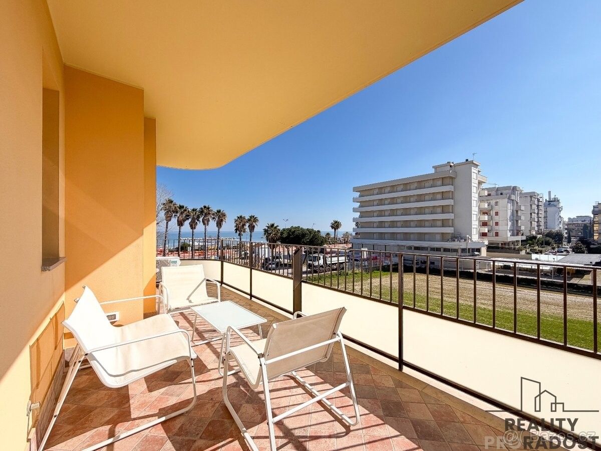 Byty, 987 66, Zahraničí