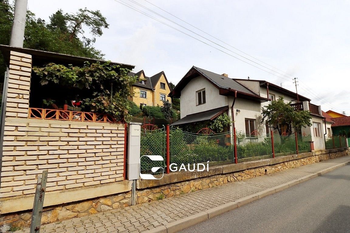 Rodinné domy, Černošice, okres Praha-západ, Středočeský kraj, 260 m² - 1