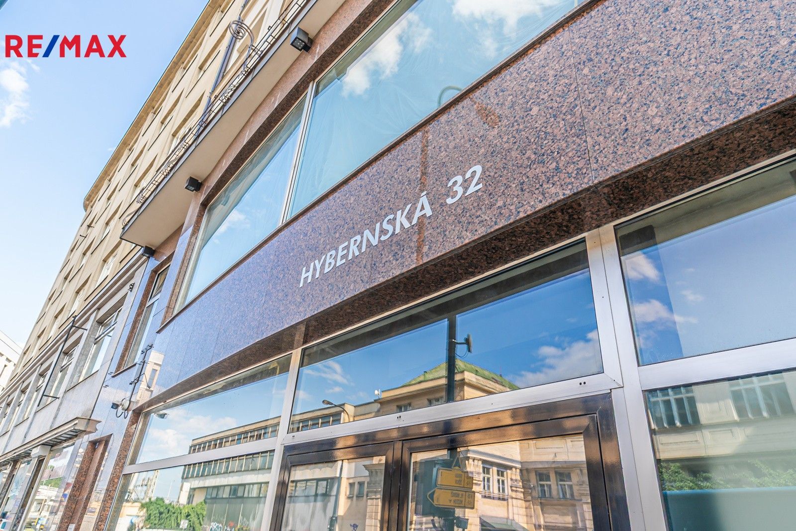 Pronájem obchodní prostory - Hybernská, Praha, 526 m²