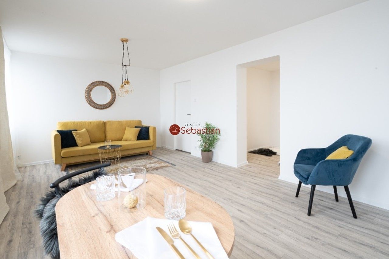 Pronájem byt 2+1 - Antonína Sochora, Teplice, 63 m²