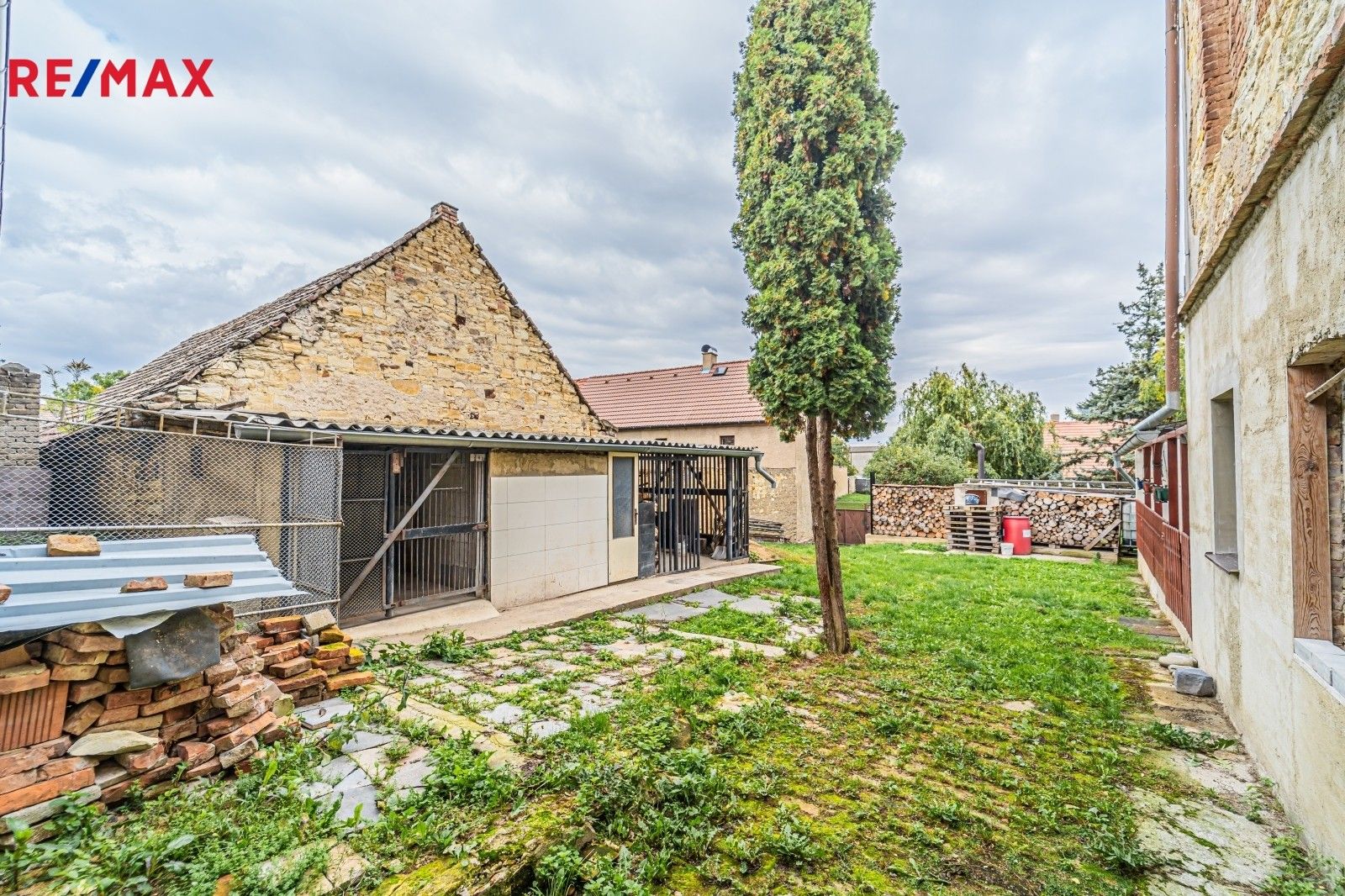 Prodej chalupa - Vraný, 199 m²