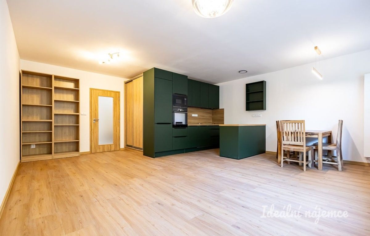 3+kk, Pujmanové, Praha, 69 m² - 1