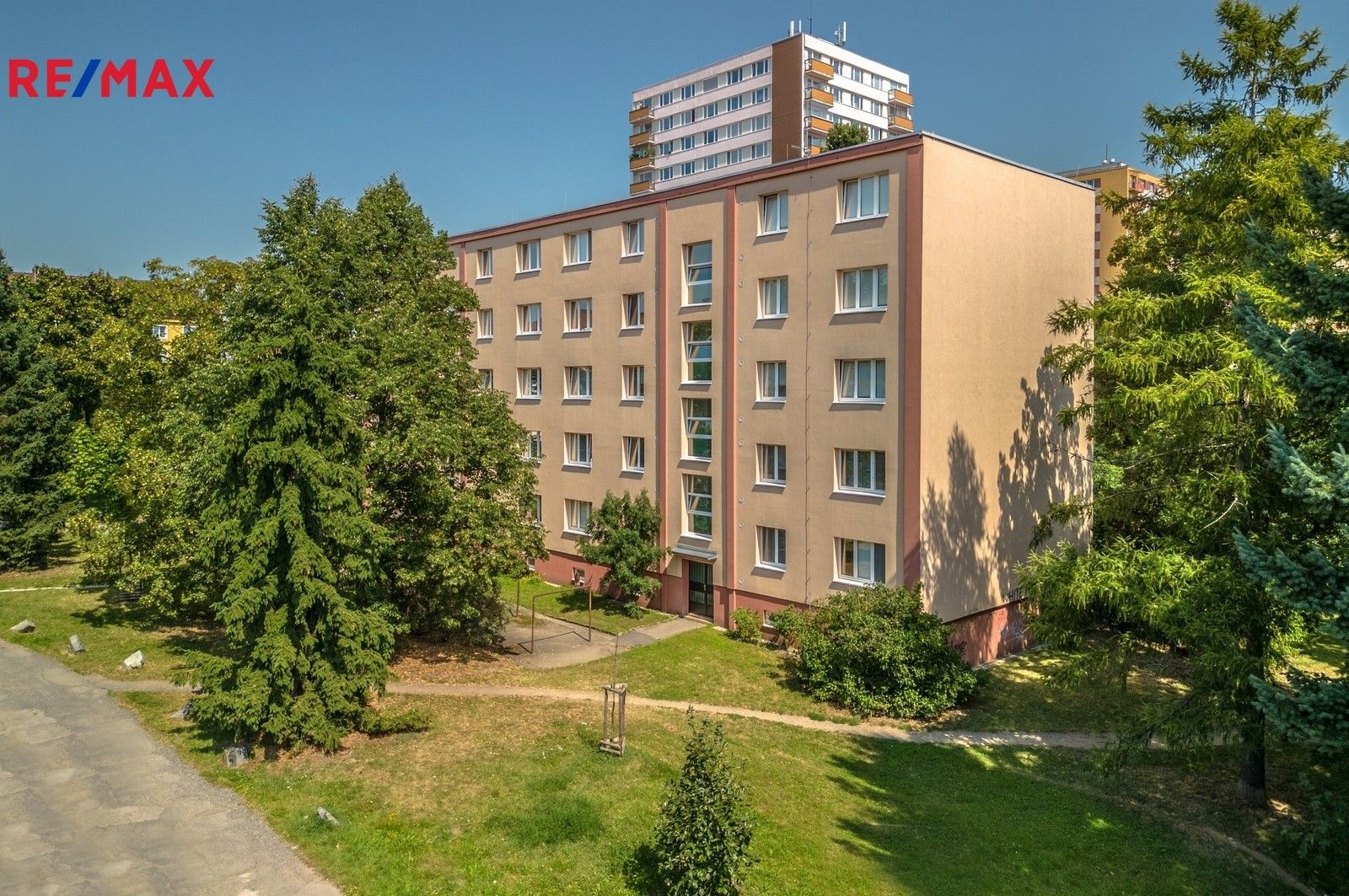 Prodej byt 2+1 - Hvozdíková, Praha, 54 m²