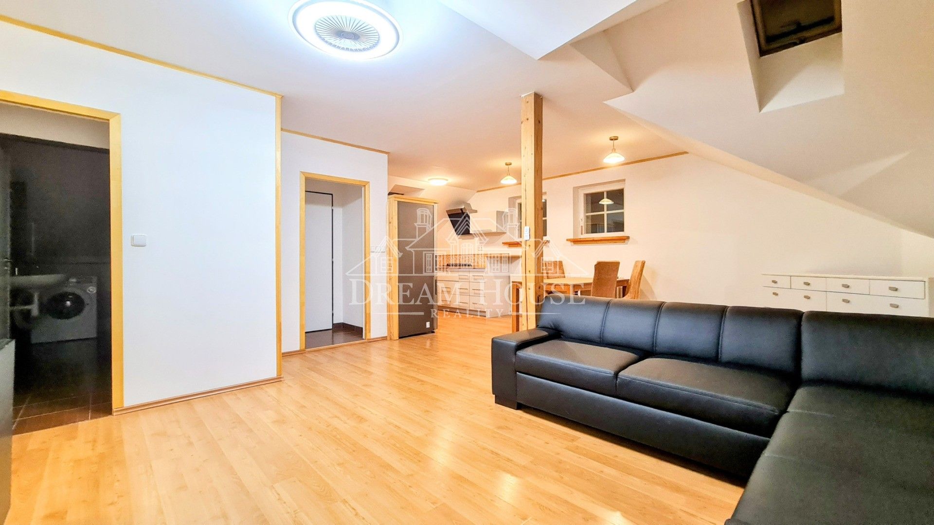 Pronájem byt 4+kk - Euklidova, Praha, 120 m²