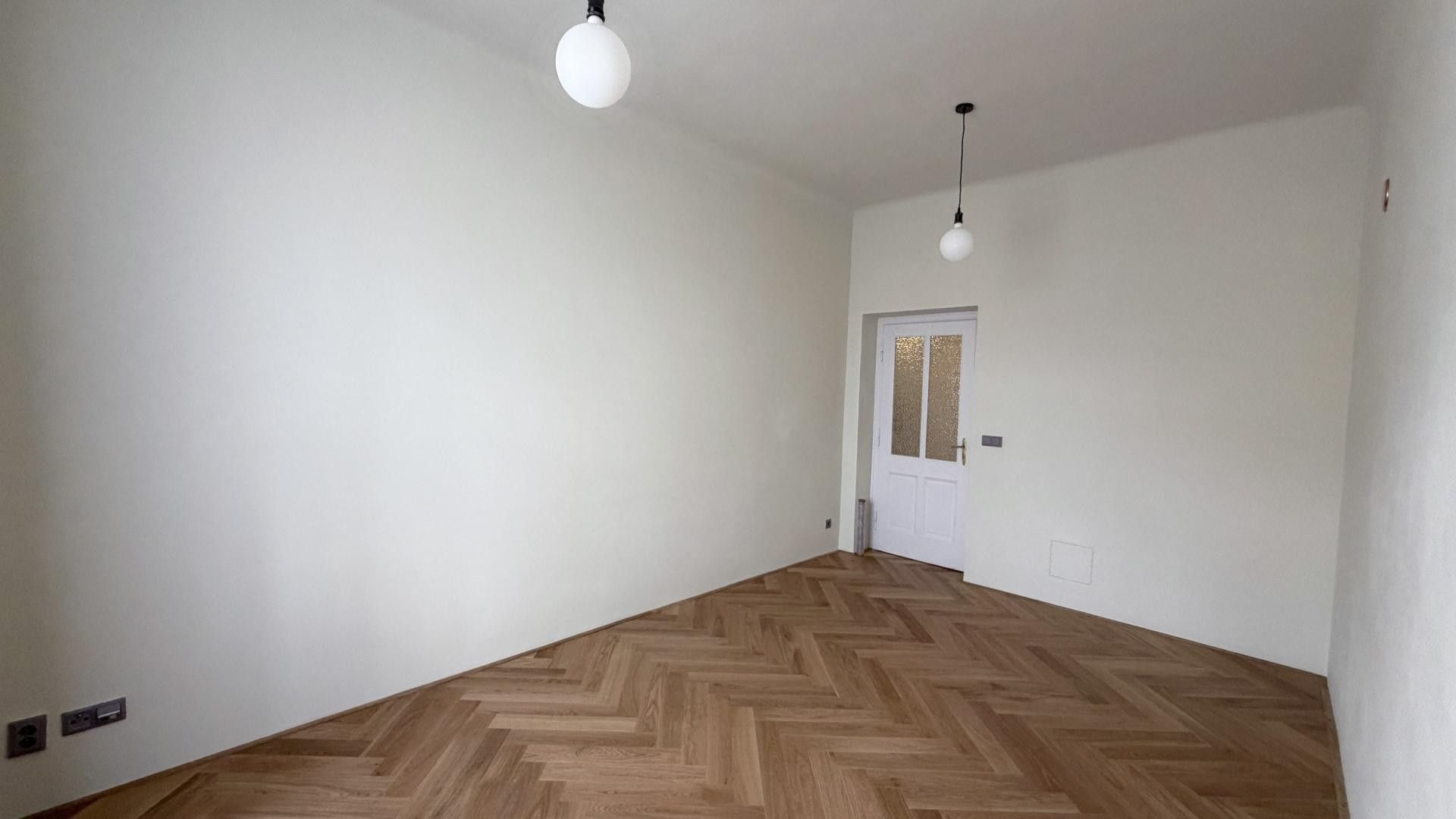 3+kk, Kotevní, Praha, 82 m² - 2