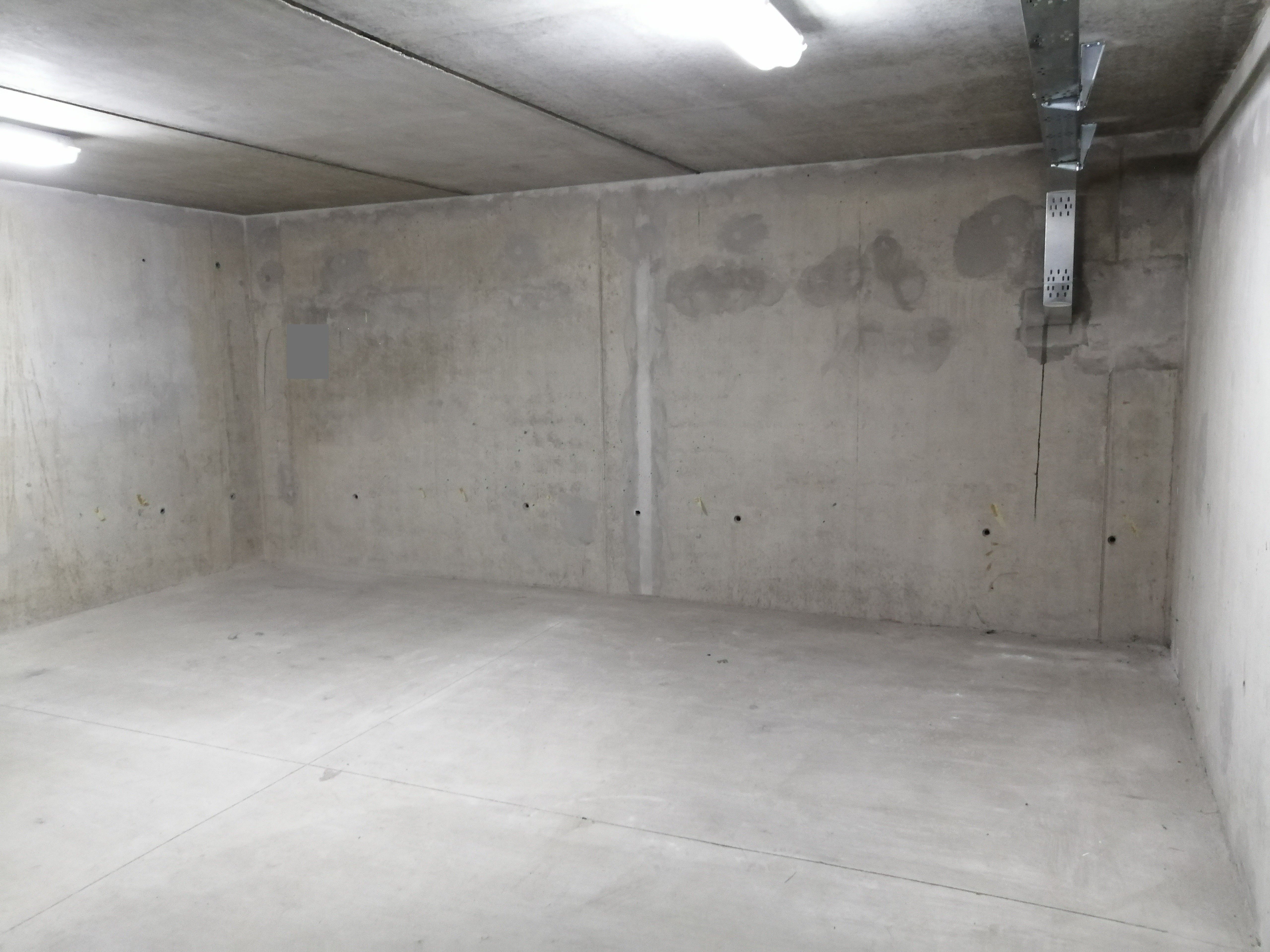 Sklady, Högerova Praha 5, 32 m²