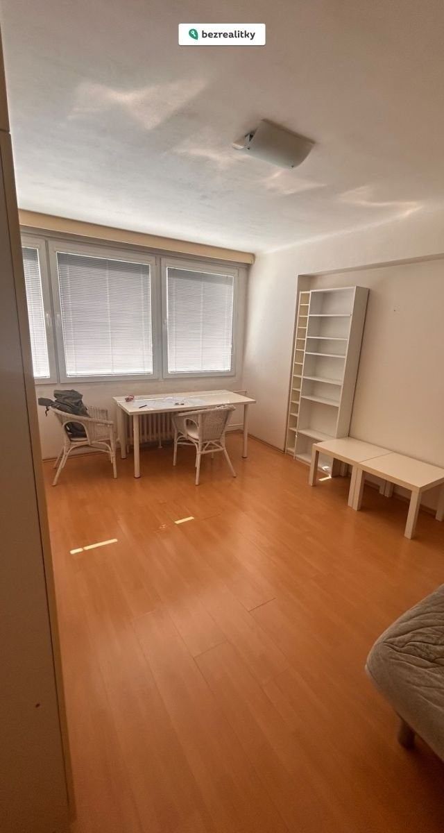 1+1, Vokovická, Praha, 24 m²