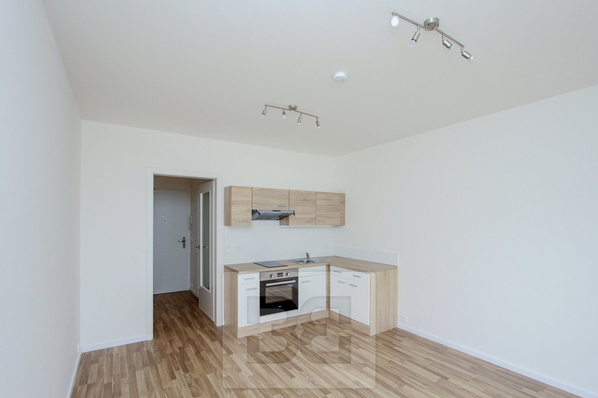 1+kk, Novovysočanská 2509, Praha Libeň, 26 m² - 1
