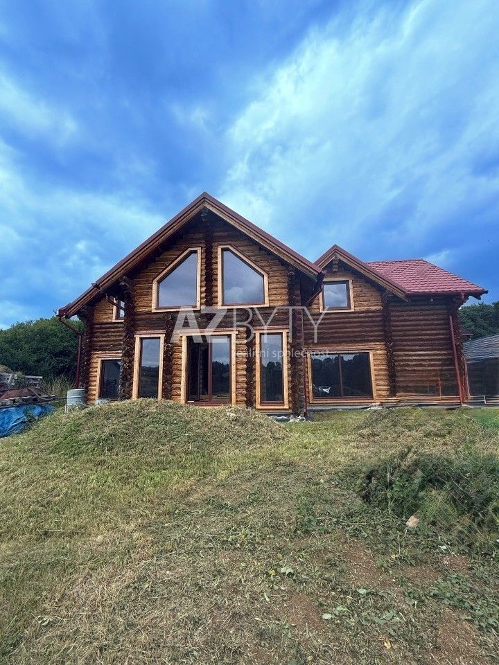 Prodej rodinný dům - Reinišova, Nový Knín, 220 m²