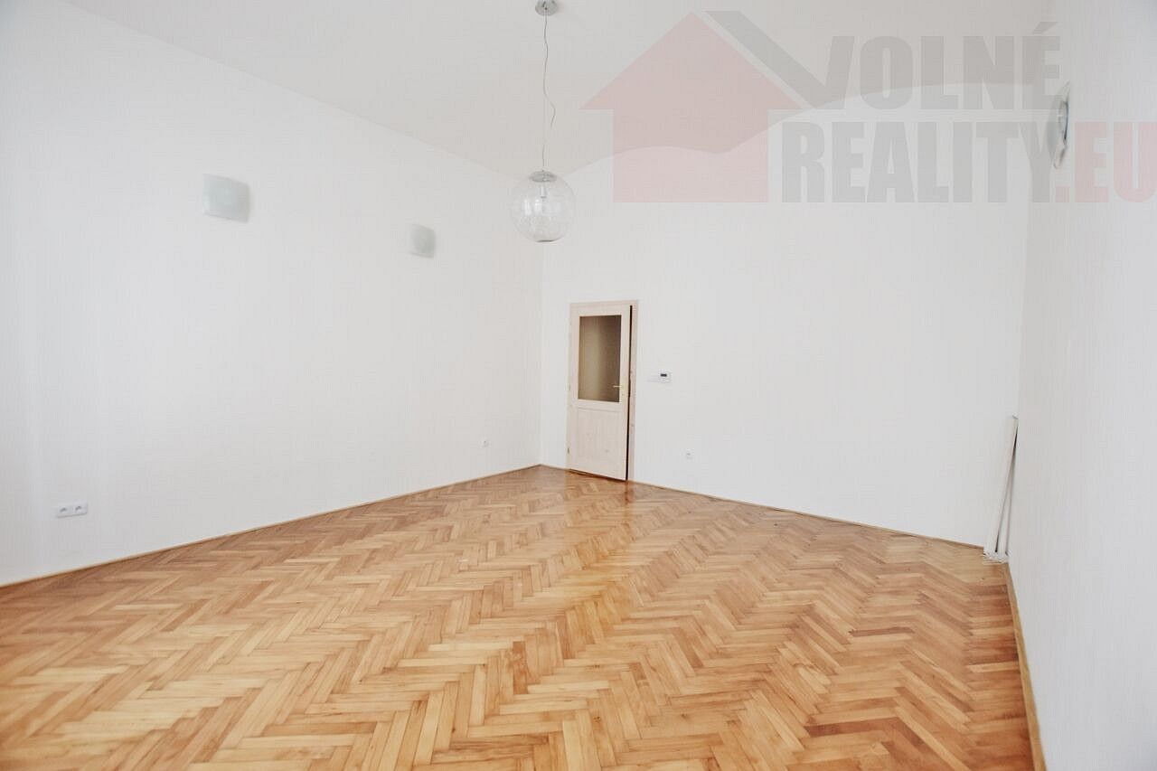1+1, Eliášova, Praha 6, 50 m² - 2