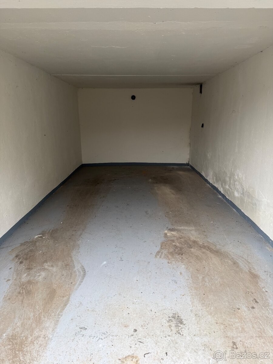 Garáž · 22 m² · Ústí nad Labem, 400 01 - 3