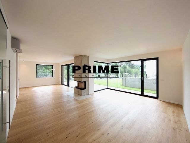 Pronájem rodinný dům - U Lesoparku, Praha, 408 m²