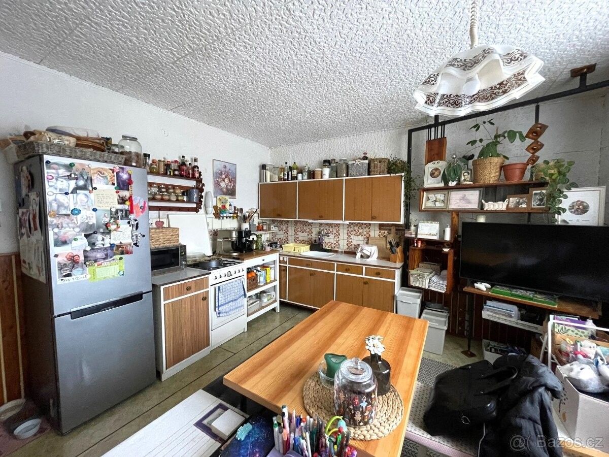 Prodej rodinný dům - Bánov u Uherského Brodu, 687 54