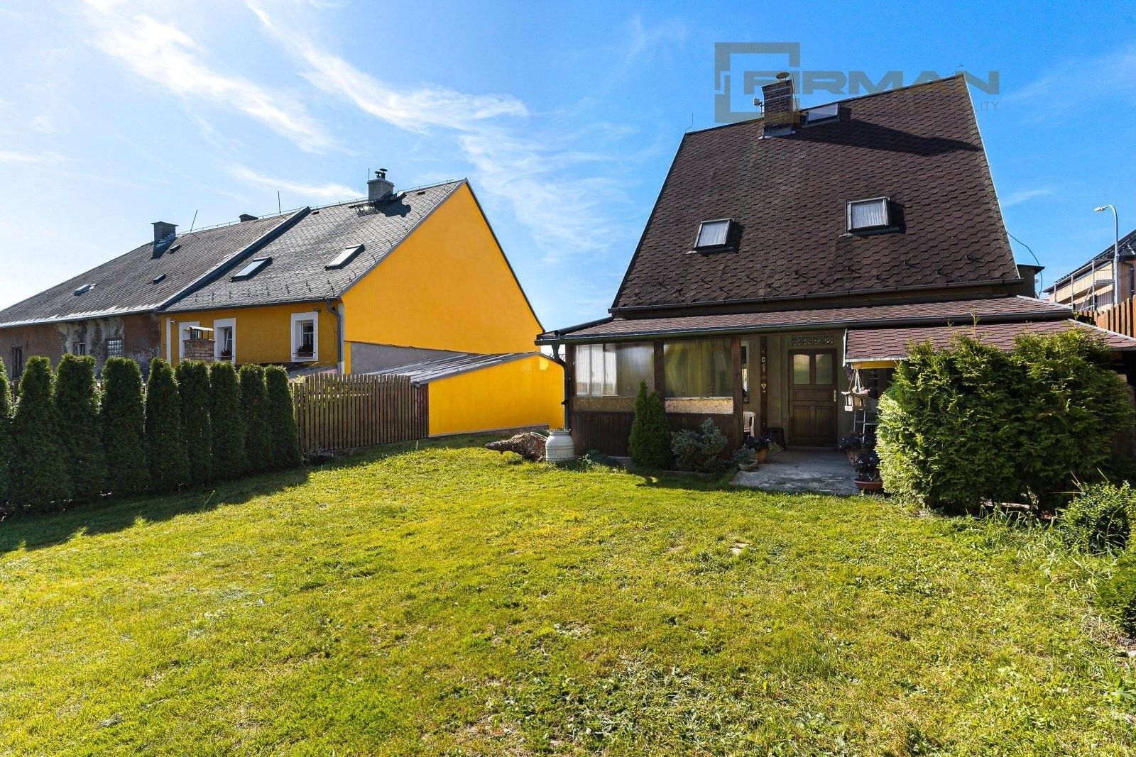 Rodinné domy, Hora Svatého Šebestiána, 210 m²