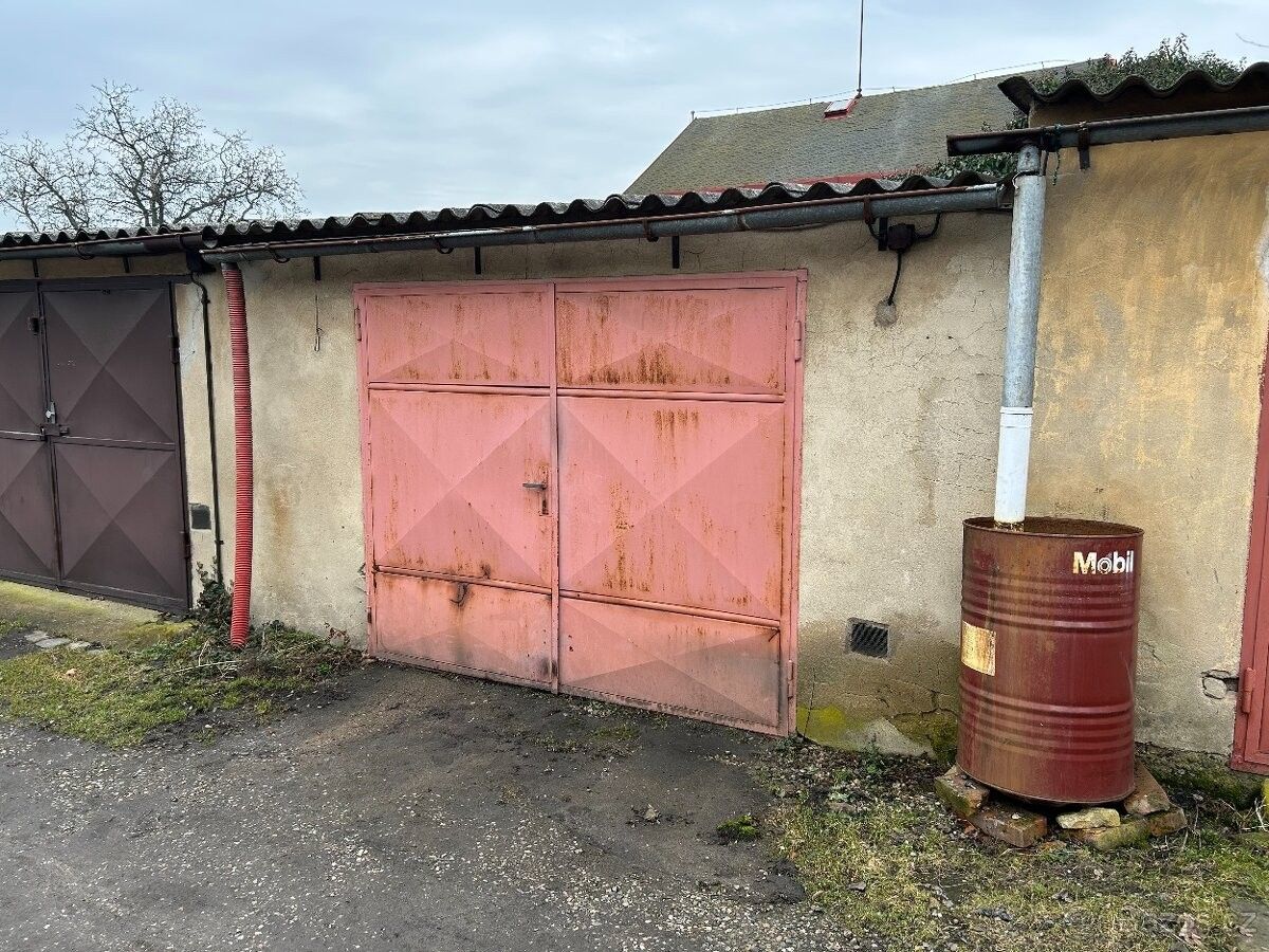 Garáže, Lovosice, 410 02