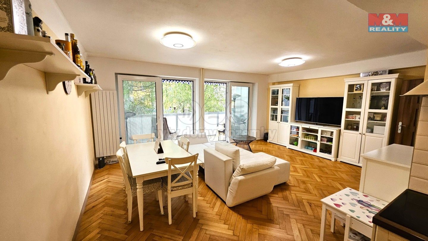 3+1, Ortenovo náměstí, Praha, 90 m²