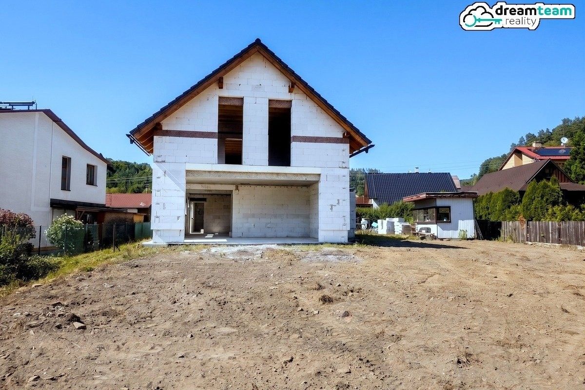 Dům, 276 m²