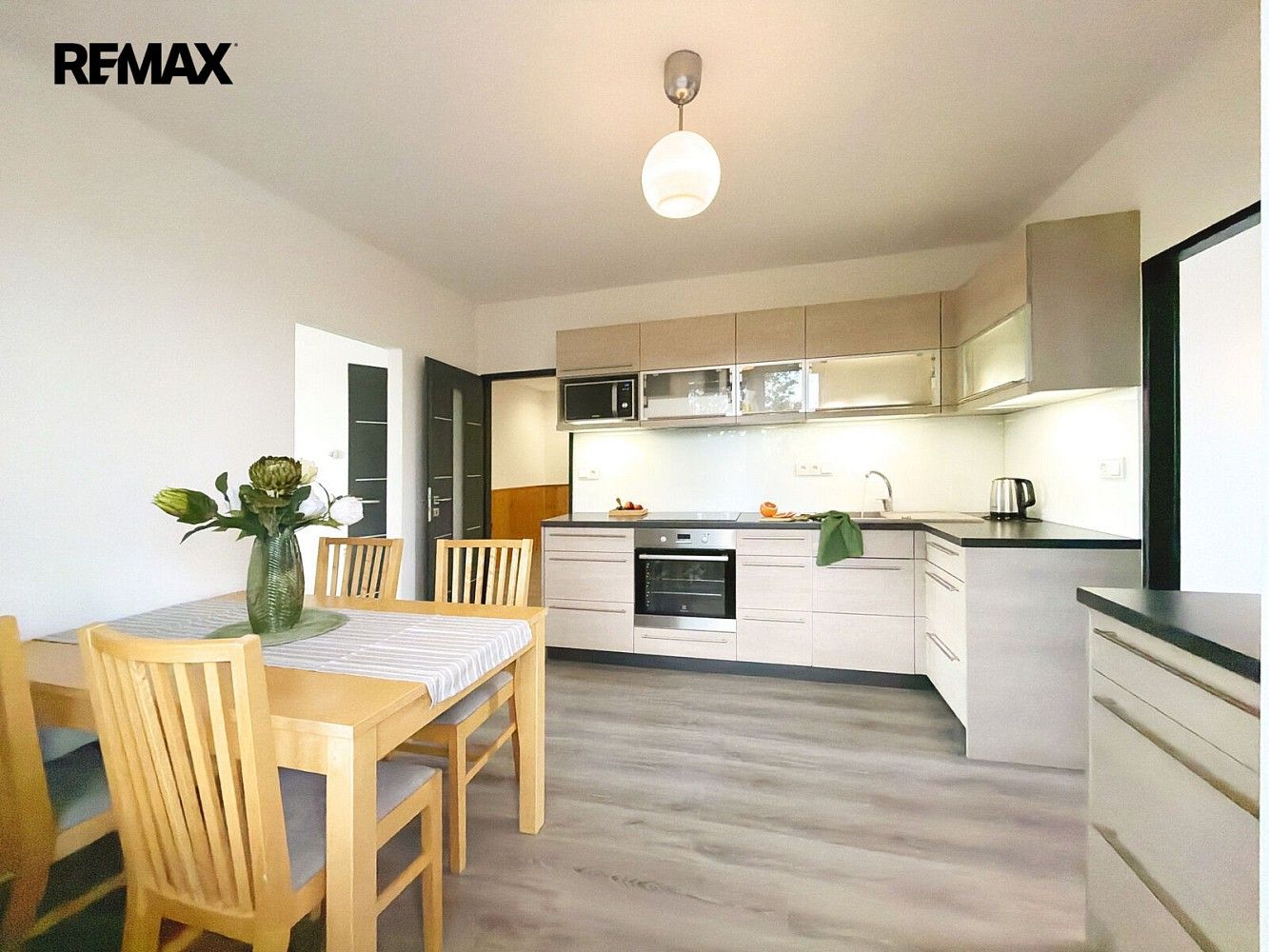4+1, Deštná, okres Jindřichův Hradec, Jihočeský kraj, 86 m² - 2