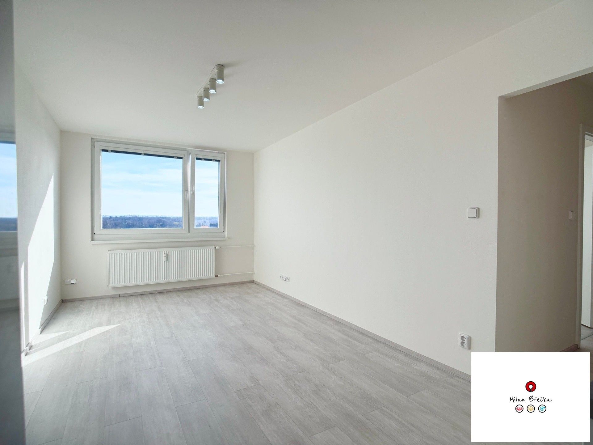 Pronájem byt 2+kk - Stříbrského, Praha, 49 m²
