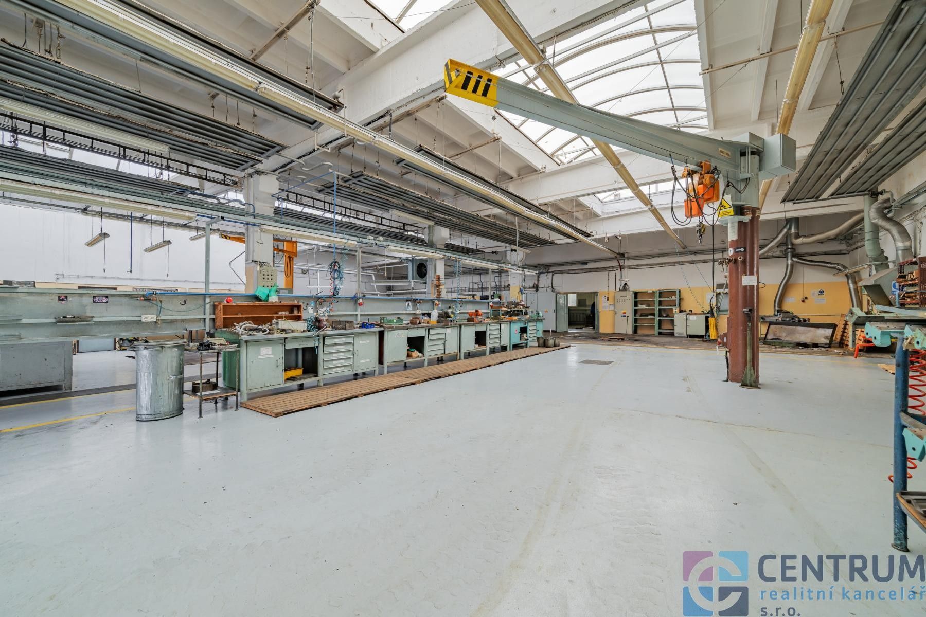 Výrobní prostory · 1 426 m² · Turnov - 3