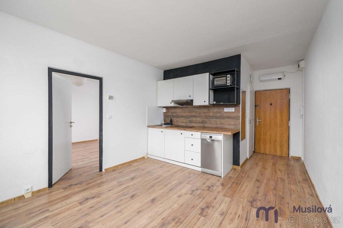 Pronájem byt - Krupka, 417 42