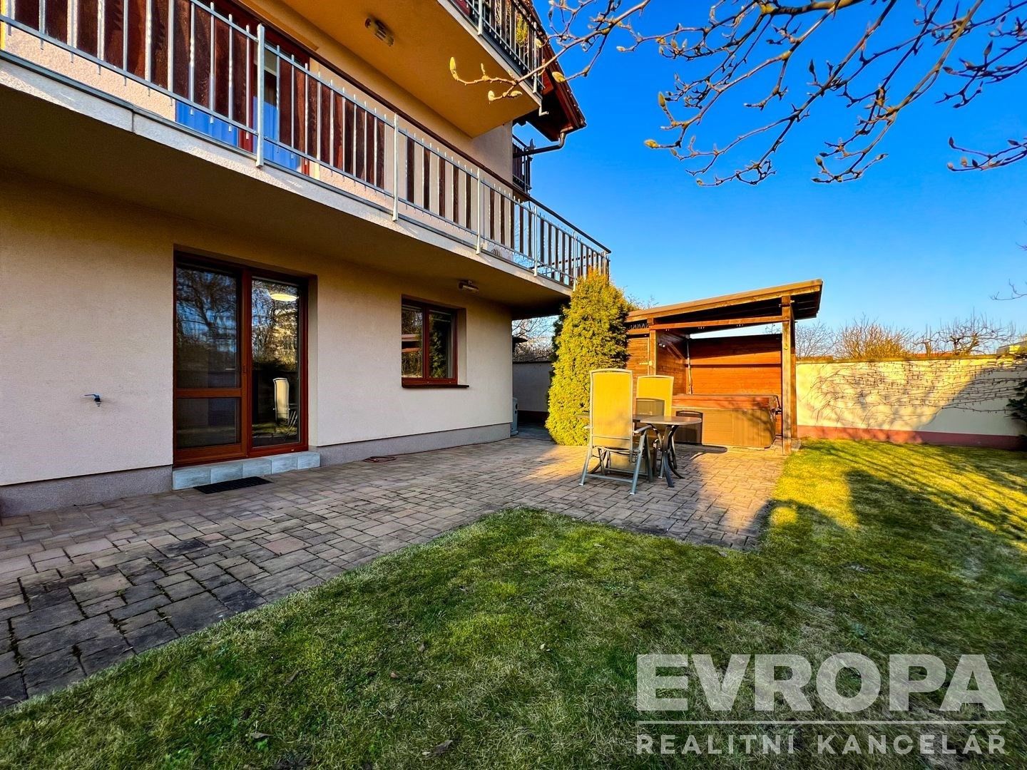 1+kk, Starodubečská  , Praha, 40 m²