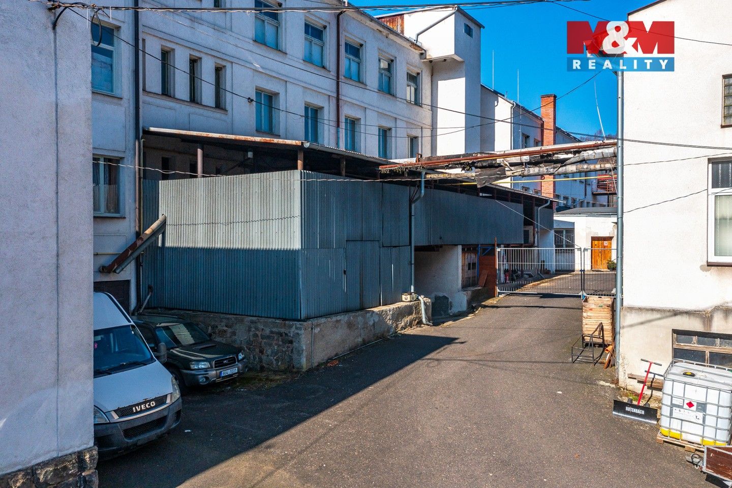 Pronájem výrobní prostory - Modrá, Jílové, 330 m²