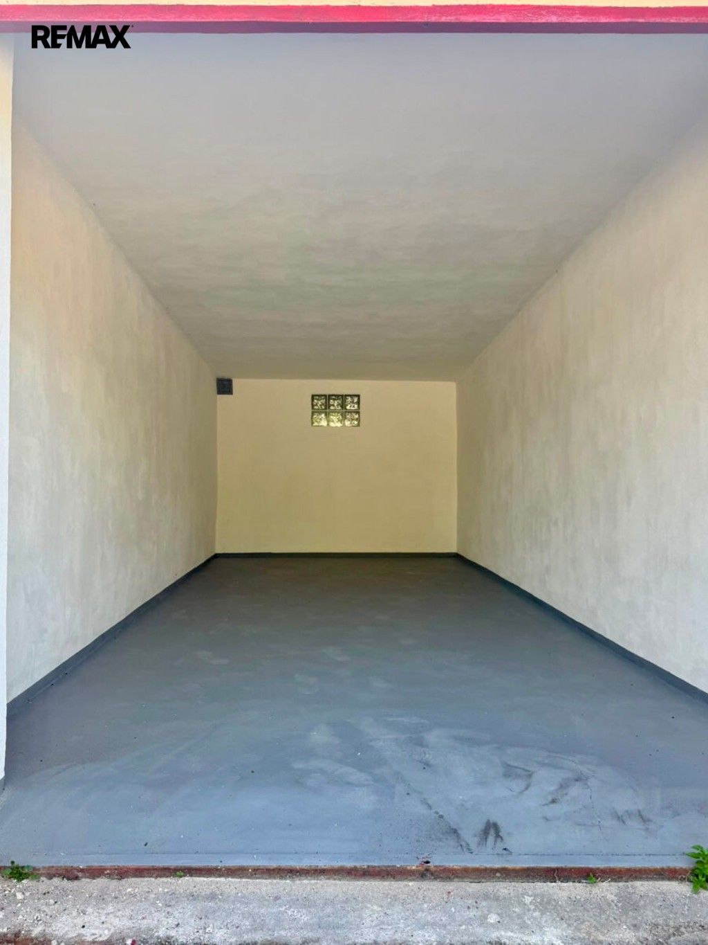 Garáž · 17 m² · K sedlišti 665, Praha Čakovice - 3