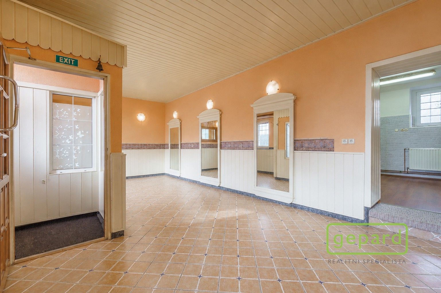 Prodej obchodní prostory - Rohová, Karlovy Vary Rybáře, 112 m² - 2