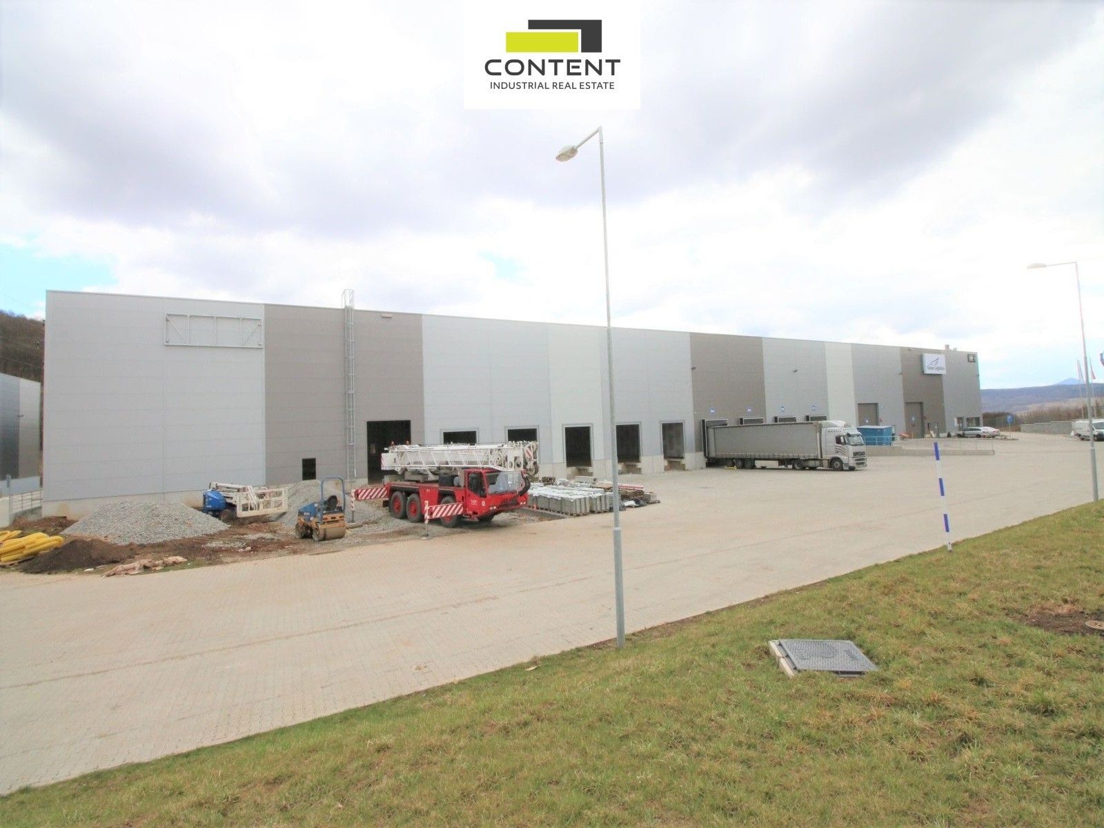 Sklady, Český Újezd, Chlumec, 4 000 m² - 2