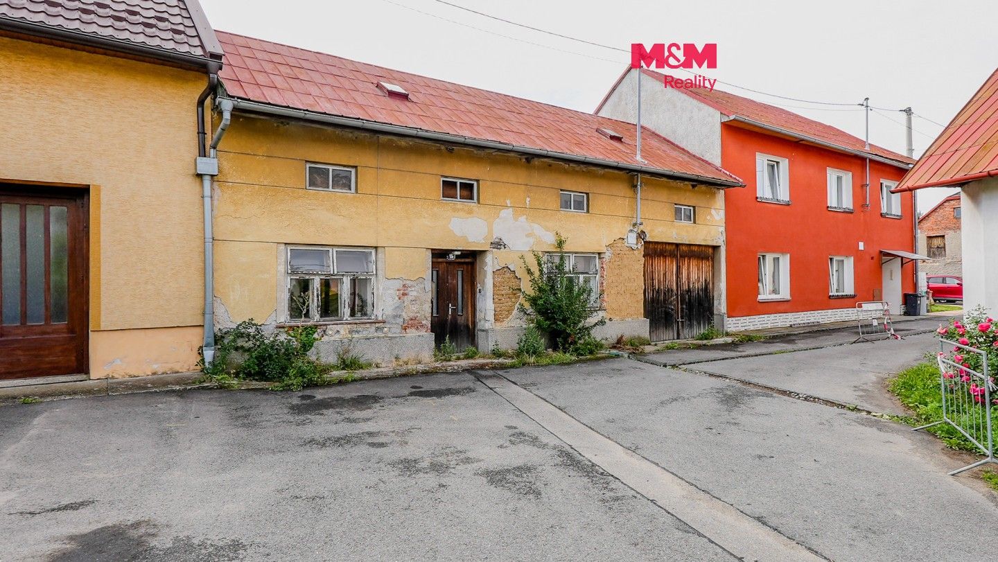 Prodej rodinný dům - Hlavní, Prusinovice, 217 m² - 1