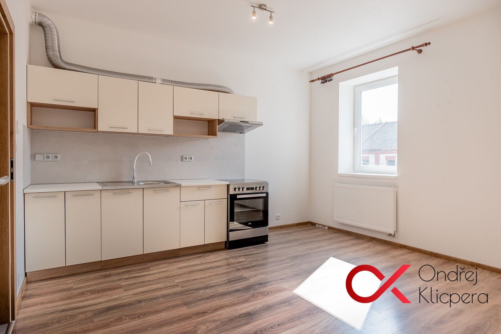 Byt 2+kk · 44 m² · Kaštanová, Milovice - 3